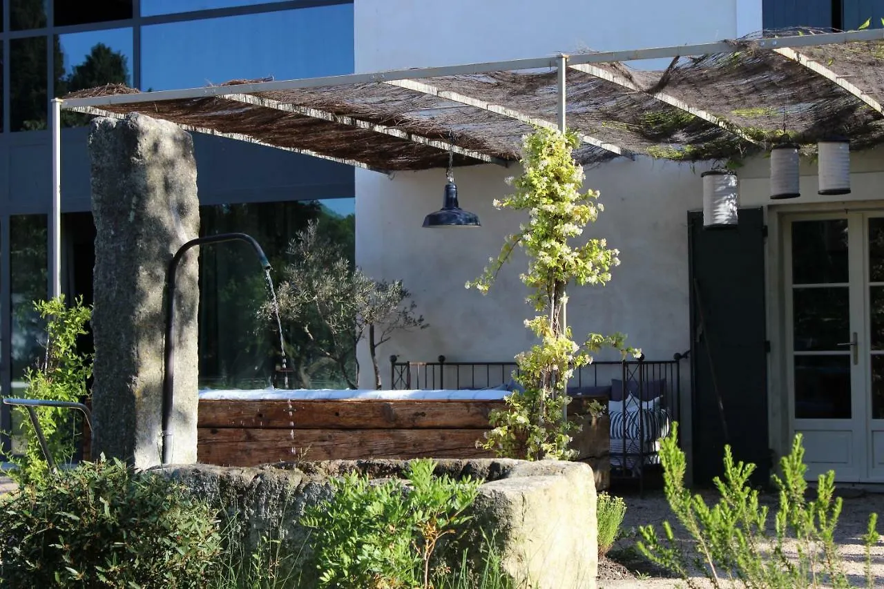 B&B Mas De Caustes Saint-Remy-de-Provence 3*,  France